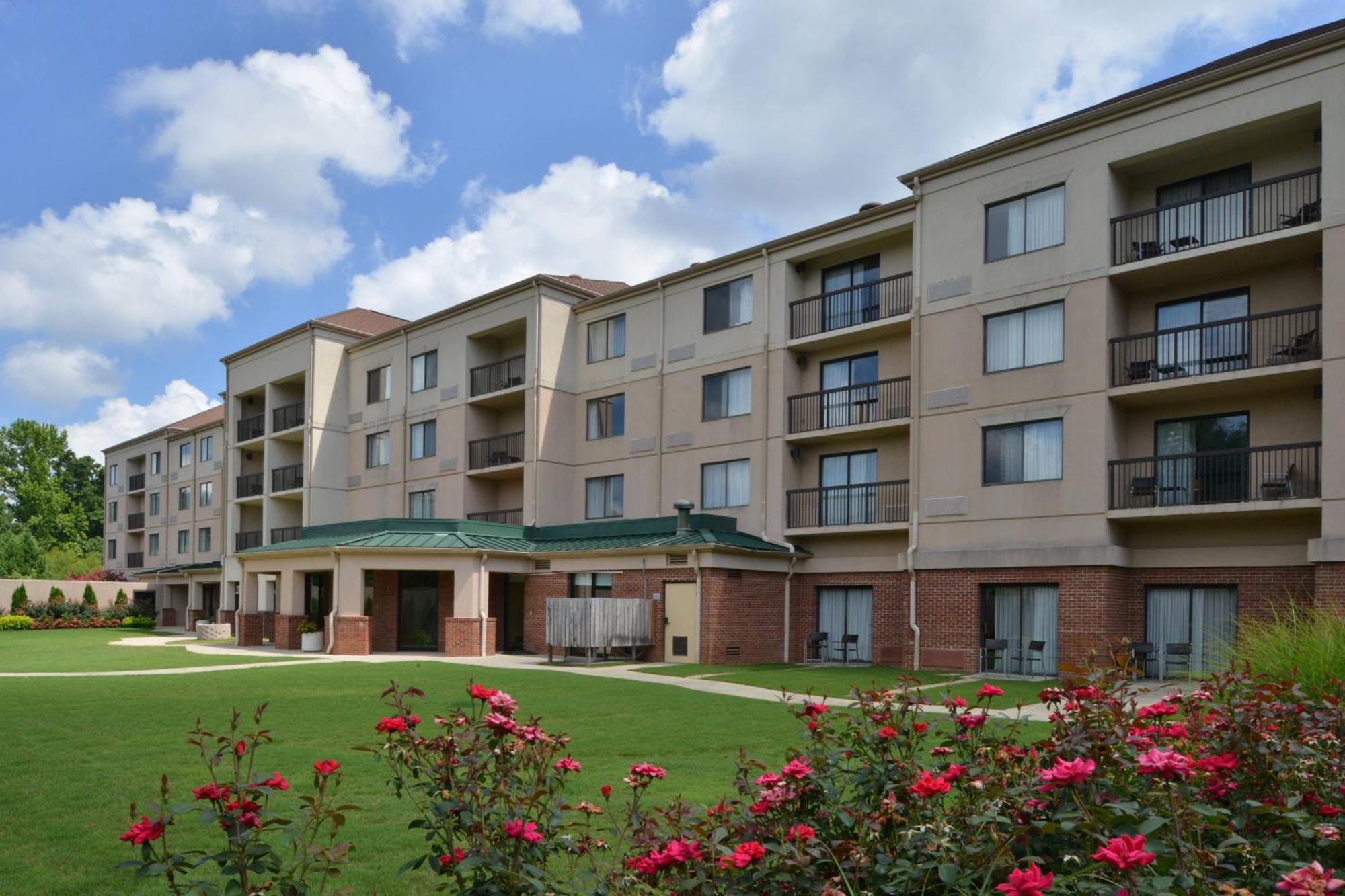 Courtyard By Marriott Decatur Exterior foto
